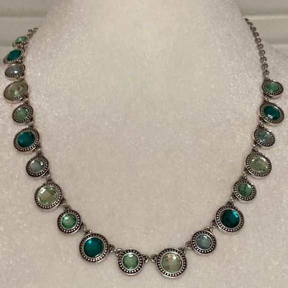 NWT Rhinestone Fashion Jewelry Necklace - Picture 3 of 11